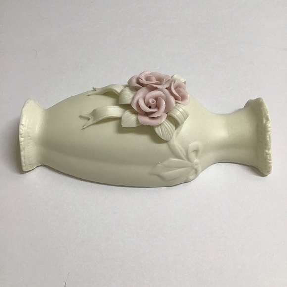 Bisque Wall Pocket Vase Pink Roses Cream Bisque Bows Ceramic Cottagecore Vintage - Picture 8 of 10